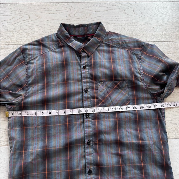 Arcteryx Pathline Short Sleeve Button Up Shirt Men's Size L Multicolor Plaid - Picture 3 of 6